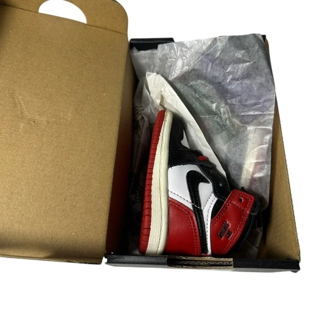 Air Jordan Retro 1 High OG Black Toe‎ Toddler Size 3 White Varsity Red FD1413106